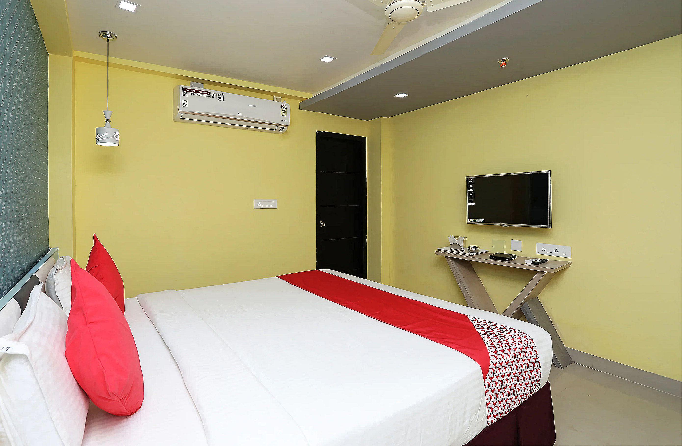 Super Capital O Sai Jagannath Hotel Khandagiri Buitenkant foto