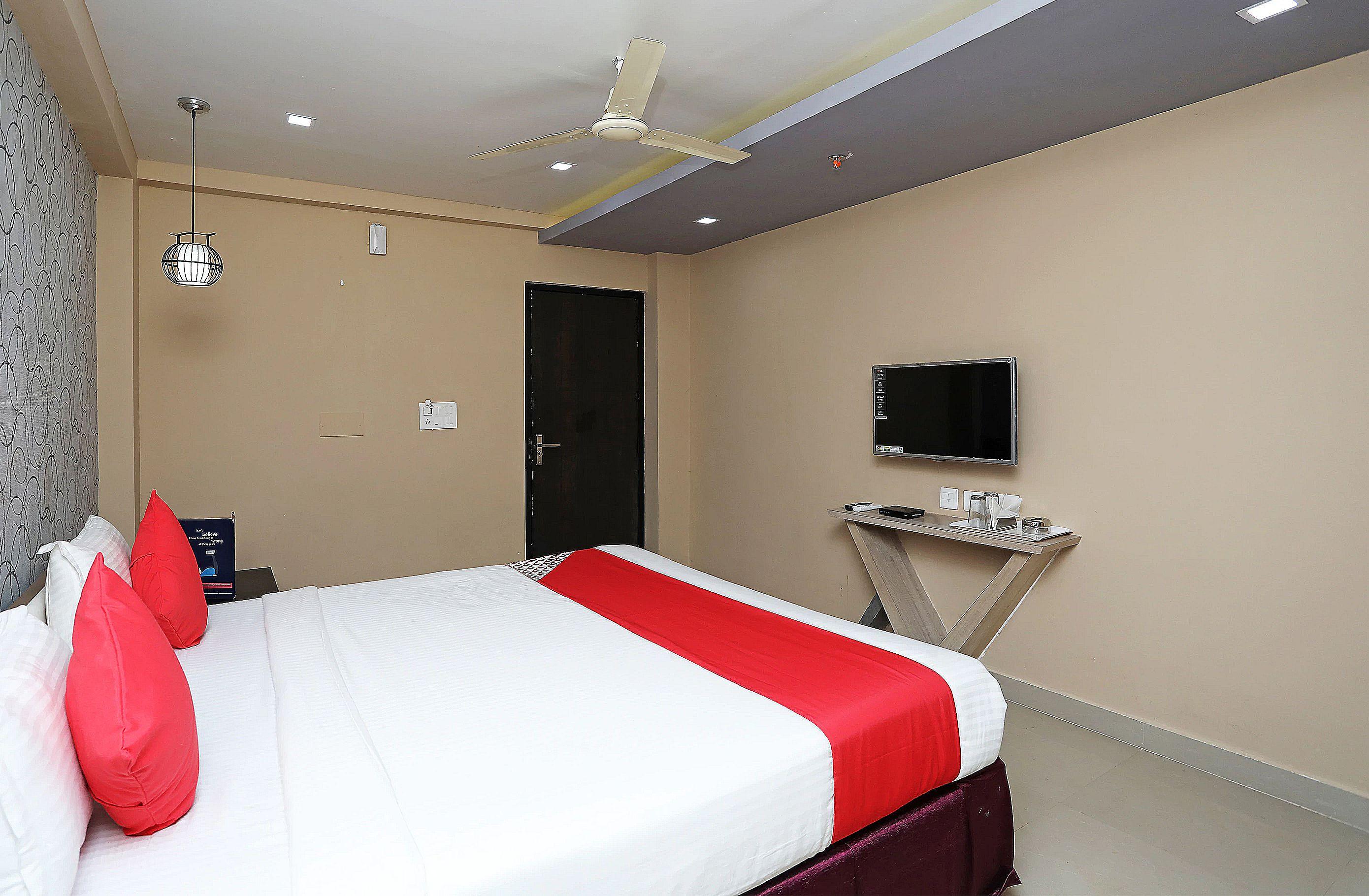 Super Capital O Sai Jagannath Hotel Khandagiri Buitenkant foto