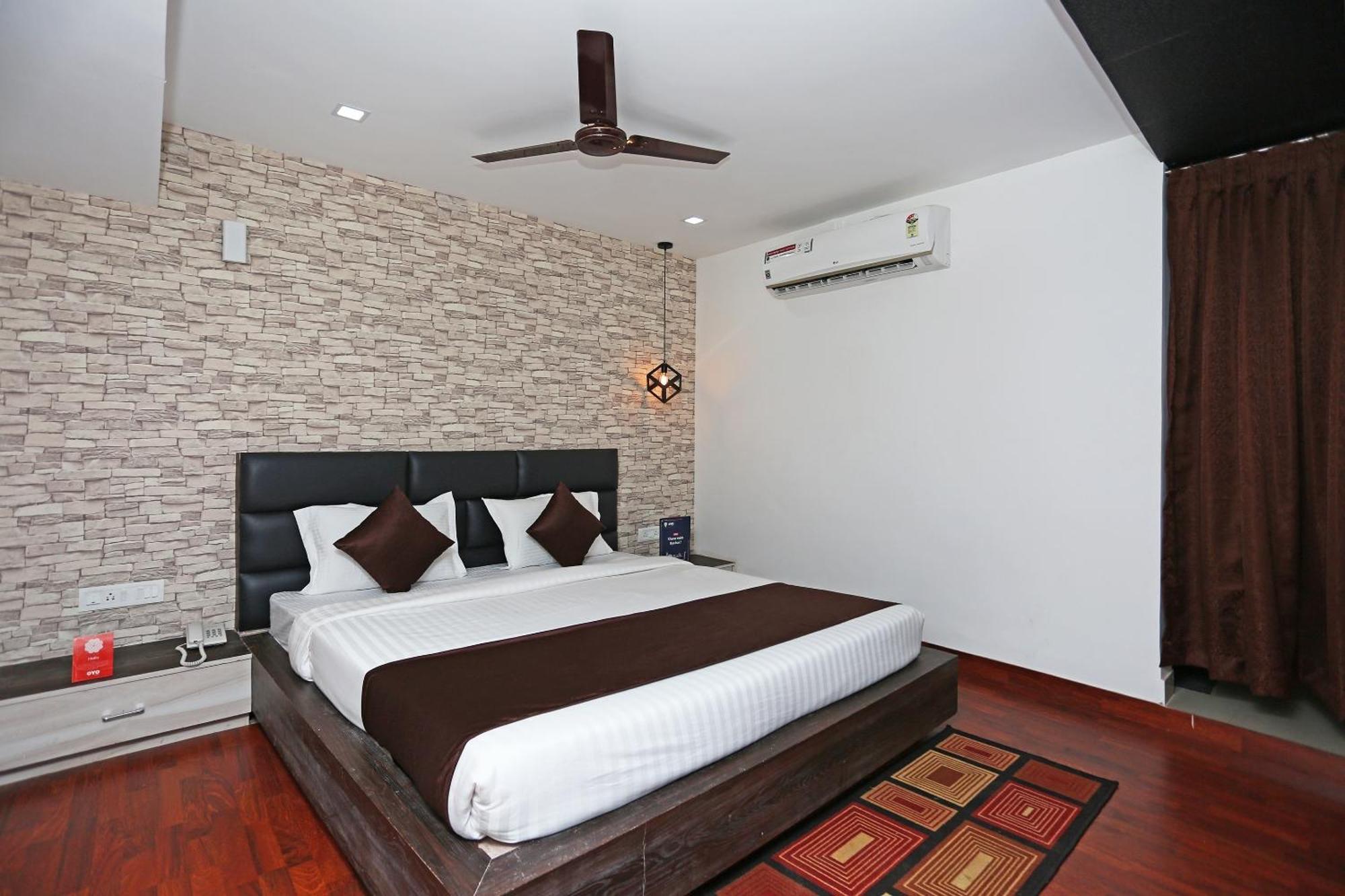 Super Capital O Sai Jagannath Hotel Khandagiri Buitenkant foto